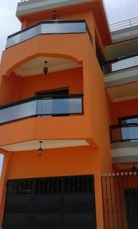 Dom wakacyjny La Maison Orange Willa Dakar