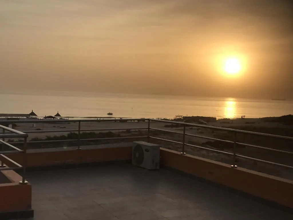 Dom wakacyjny La Maison Orange Willa Dakar Senegal